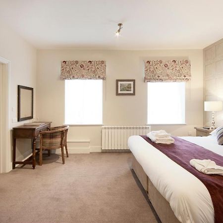 The Talbot Hotel Ледбери Экстерьер фото